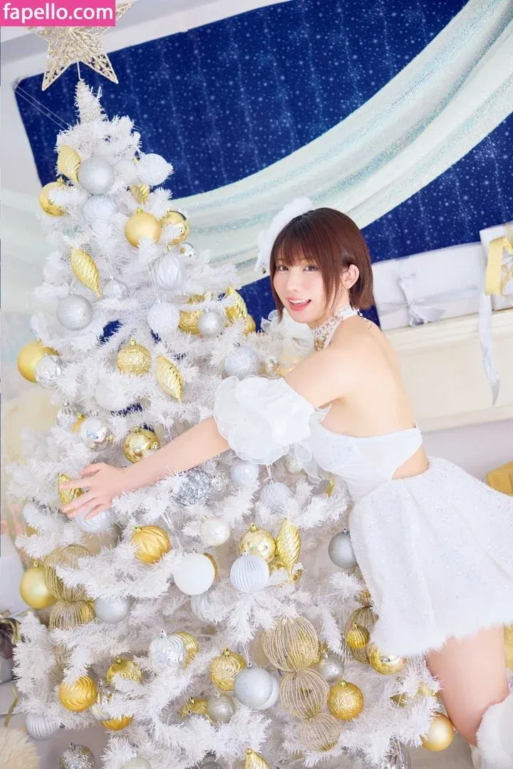 Enako / enako_cos / enakorin / えなこ Onlyfans Photo Gallery 