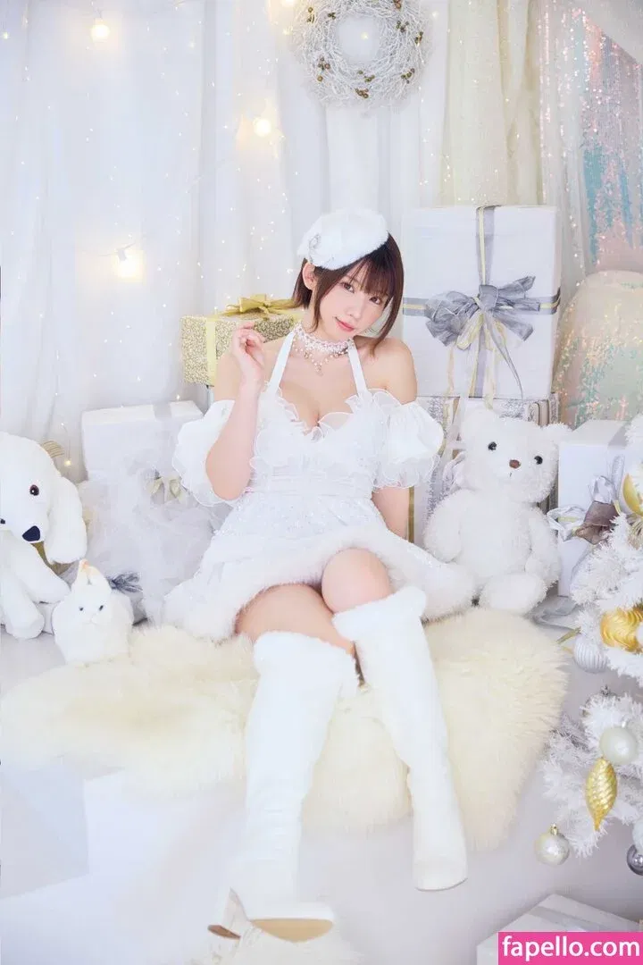 Enako / enako_cos / enakorin / えなこ Onlyfans Photo Gallery 