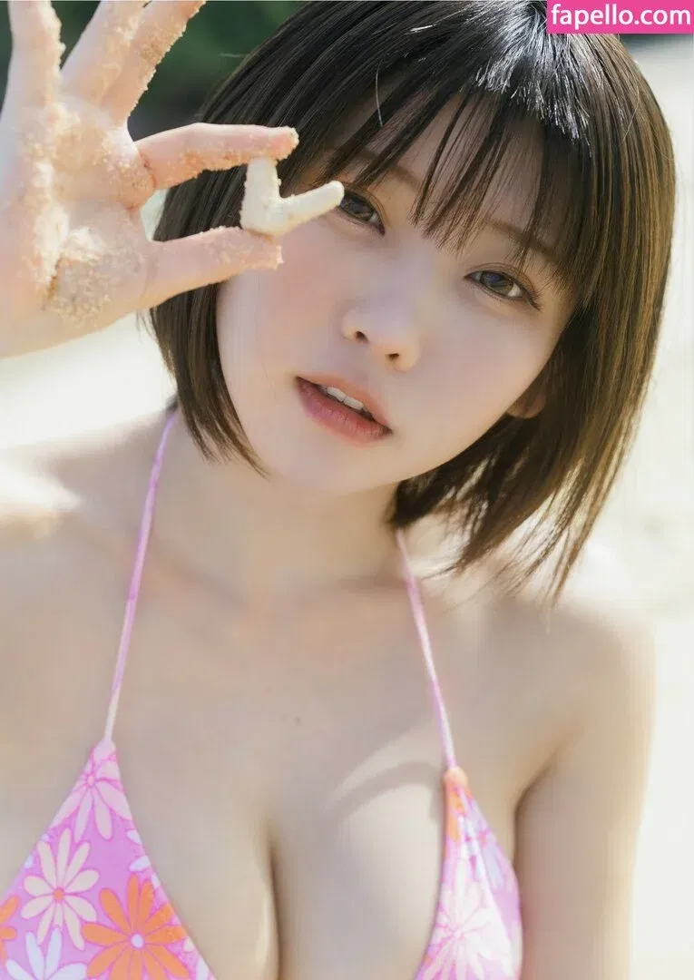 Enako / enako_cos / enakorin / えなこ Onlyfans Photo Gallery 