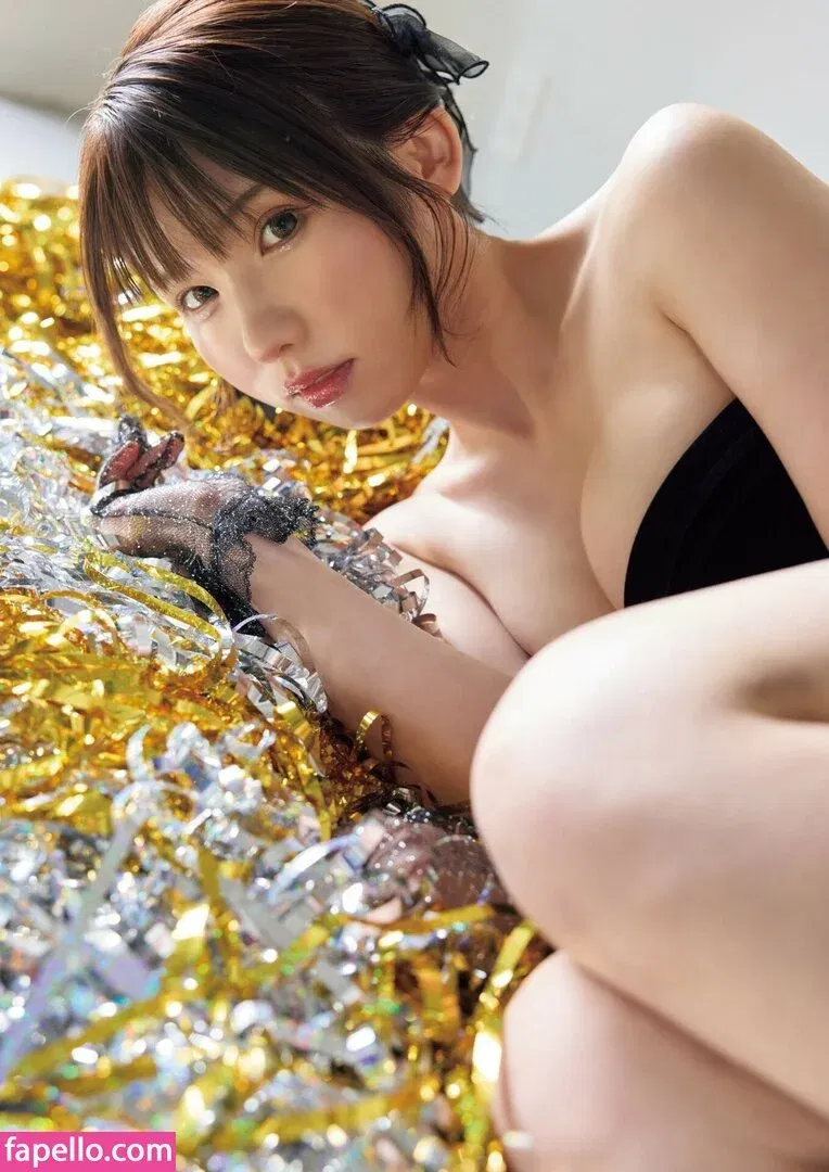 Enako / enako_cos / enakorin / えなこ Onlyfans Photo Gallery 