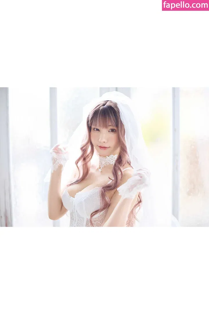 Enako / enako_cos / enakorin / えなこ Onlyfans Photo Gallery 