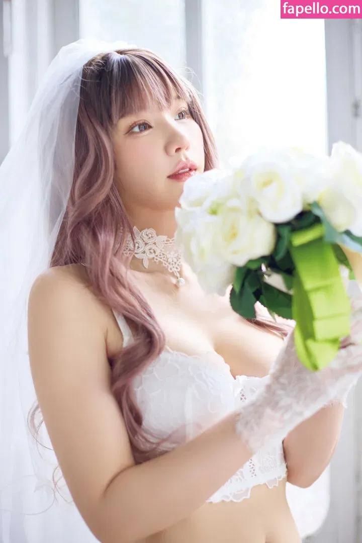 Enako / enako_cos / enakorin / えなこ Onlyfans Photo Gallery 