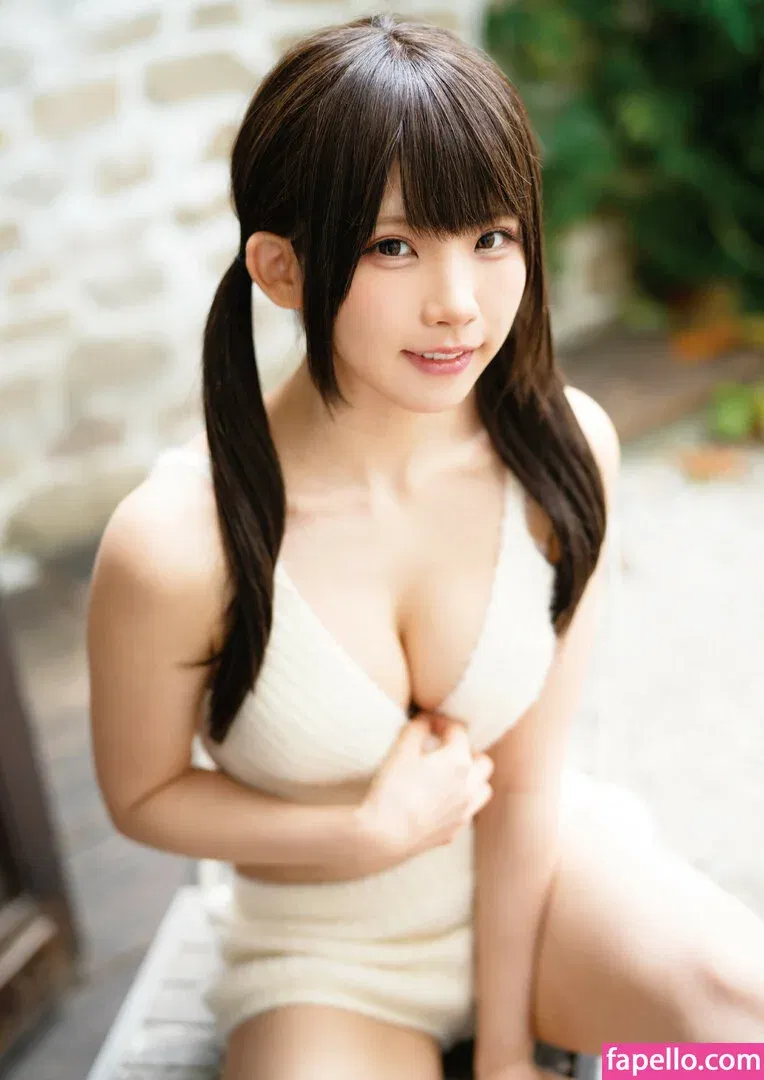 Enako / enako_cos / enakorin / えなこ Onlyfans Photo Gallery 