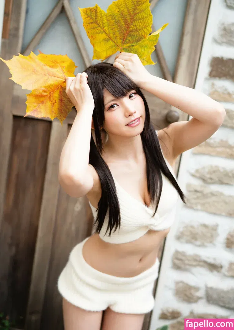 Enako / enako_cos / enakorin / えなこ Onlyfans Photo Gallery 