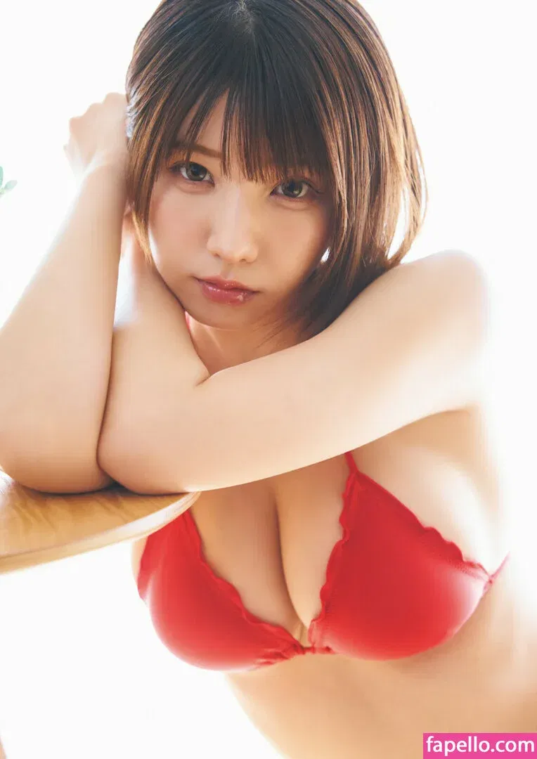 Enako / enako_cos / enakorin / えなこ Onlyfans Photo Gallery 