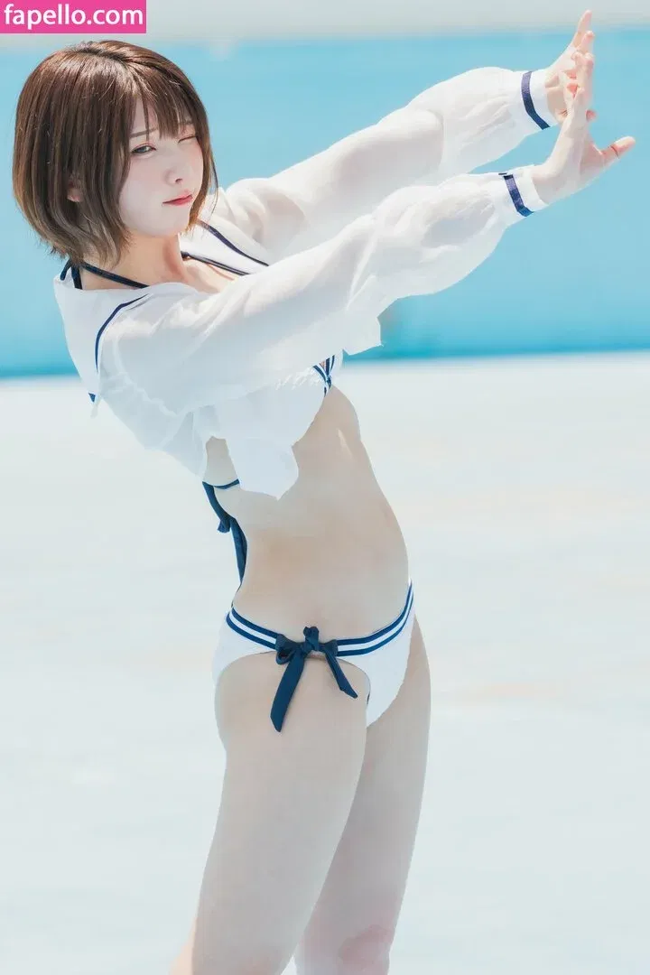 Enako / enako_cos / enakorin / えなこ Onlyfans Photo Gallery 