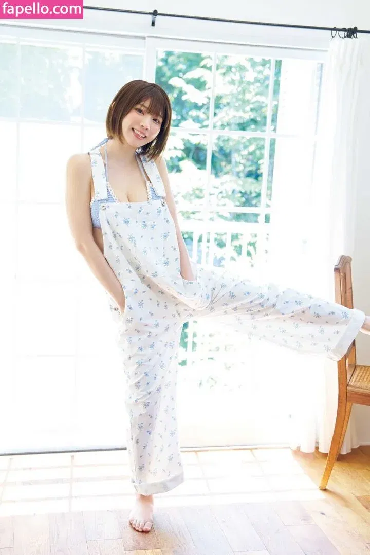 Enako / enako_cos / enakorin / えなこ Onlyfans Photo Gallery 