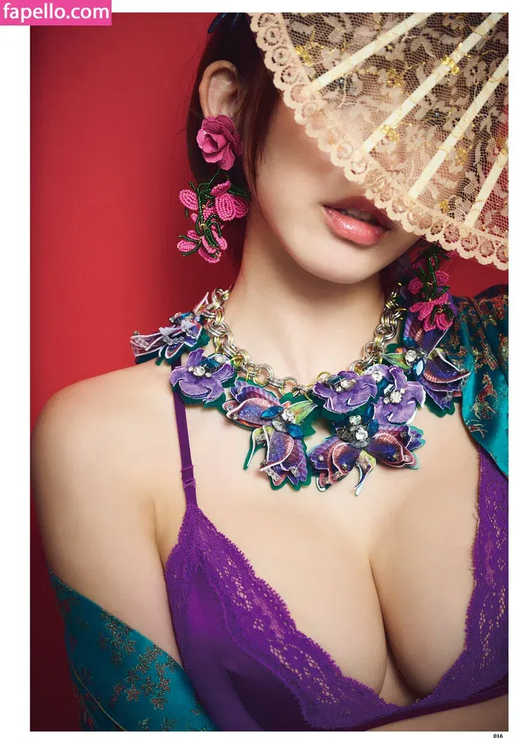 Enako / enako_cos / enakorin / えなこ Onlyfans Photo Gallery 