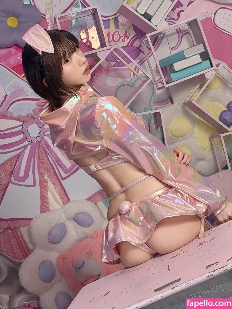 Enako / enako_cos / enakorin / えなこ Onlyfans Photo Gallery 