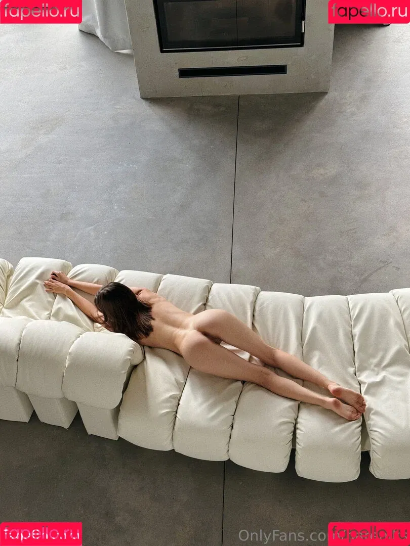 G.Q / hareniks / 𝐍𝐈𝐊𝐊𝐈 Onlyfans Photo Gallery 