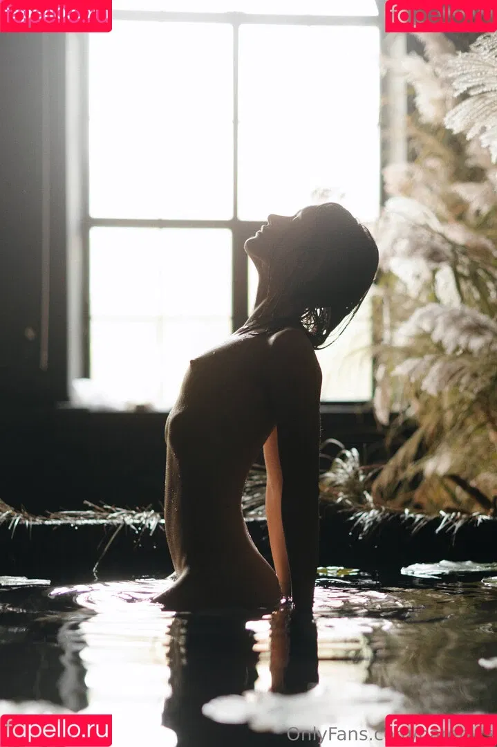 G.Q / hareniks / 𝐍𝐈𝐊𝐊𝐈 Onlyfans Photo Gallery 