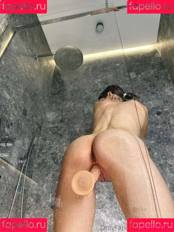 G.Q / hareniks / 𝐍𝐈𝐊𝐊𝐈 Onlyfans Photo Gallery 