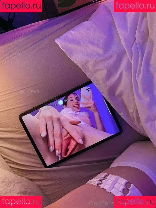 G.Q / hareniks / 𝐍𝐈𝐊𝐊𝐈 Onlyfans Photo Gallery 