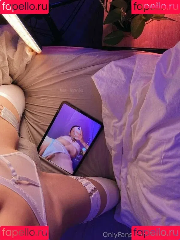 G.Q / hareniks / 𝐍𝐈𝐊𝐊𝐈 Onlyfans Photo Gallery 