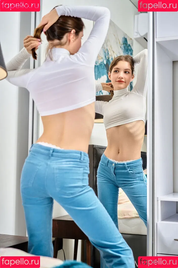 G.Q / hareniks / 𝐍𝐈𝐊𝐊𝐈 Onlyfans Photo Gallery 