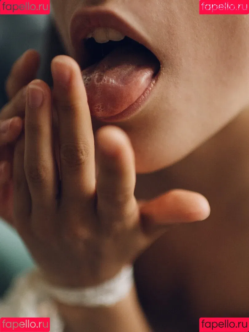 G.Q / hareniks / 𝐍𝐈𝐊𝐊𝐈 Onlyfans Photo Gallery 