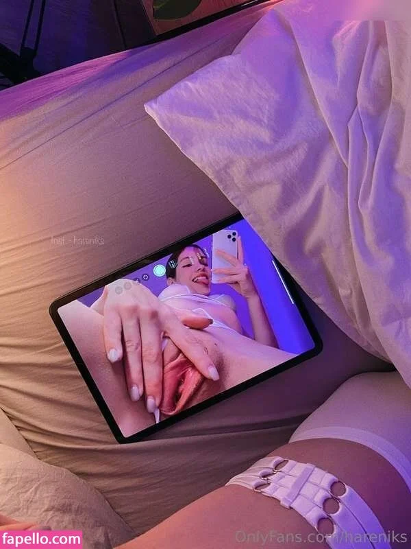 G.Q / hareniks / 𝐍𝐈𝐊𝐊𝐈 Onlyfans Photo Gallery 