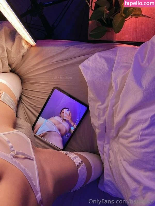 G.Q / hareniks / 𝐍𝐈𝐊𝐊𝐈 Onlyfans Photo Gallery 