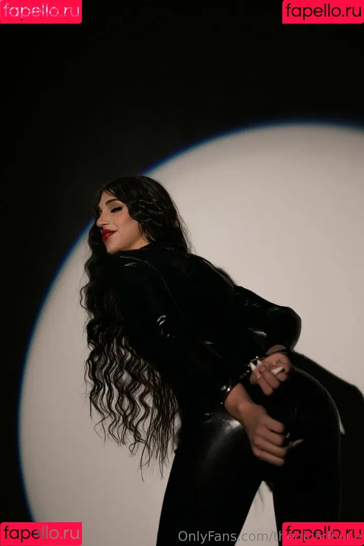 theginadivine / theginadivine.official Onlyfans Photo Gallery 