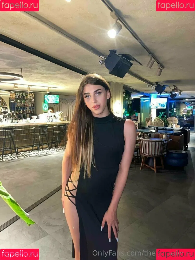 theginadivine / theginadivine.official Onlyfans Photo Gallery 