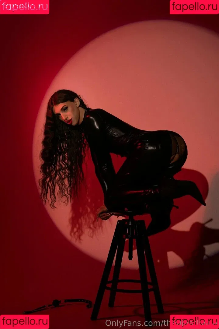 theginadivine / theginadivine.official Onlyfans Photo Gallery 