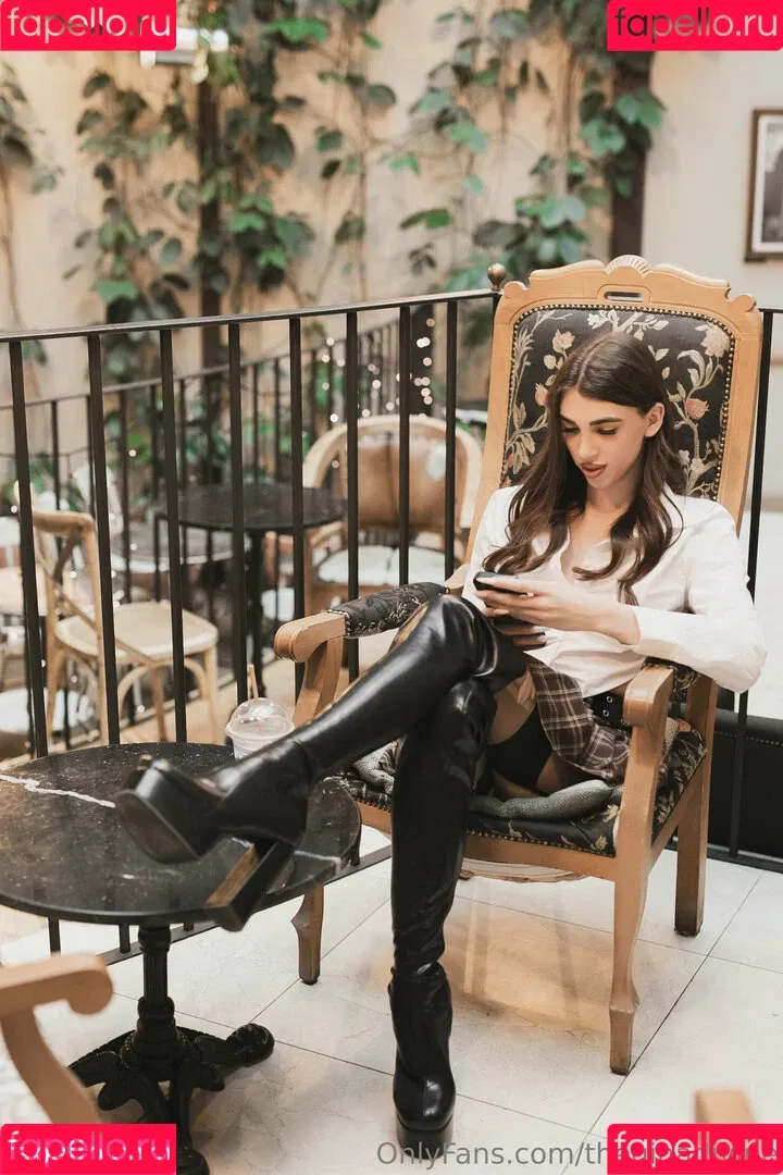 theginadivine / theginadivine.official Onlyfans Photo Gallery 