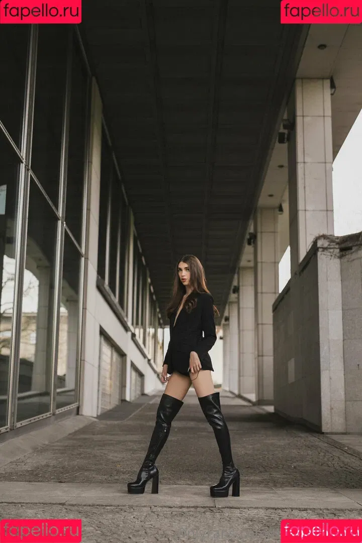 theginadivine / theginadivine.official Onlyfans Photo Gallery 