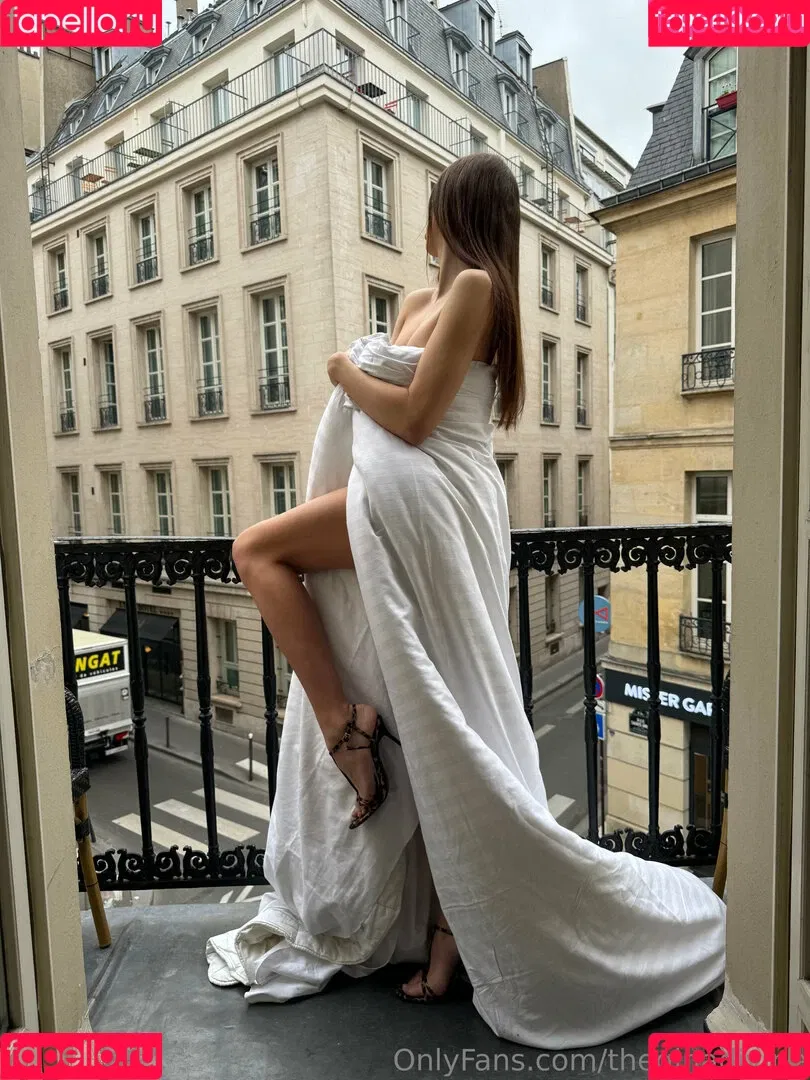 theginadivine / theginadivine.official Onlyfans Photo Gallery 