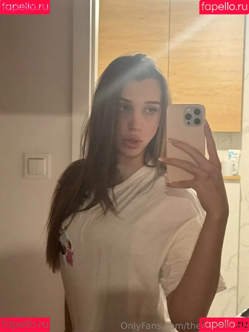 theginadivine / theginadivine.official Onlyfans Photo Gallery 