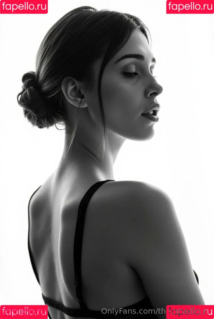 theginadivine / theginadivine.official Onlyfans Photo Gallery 