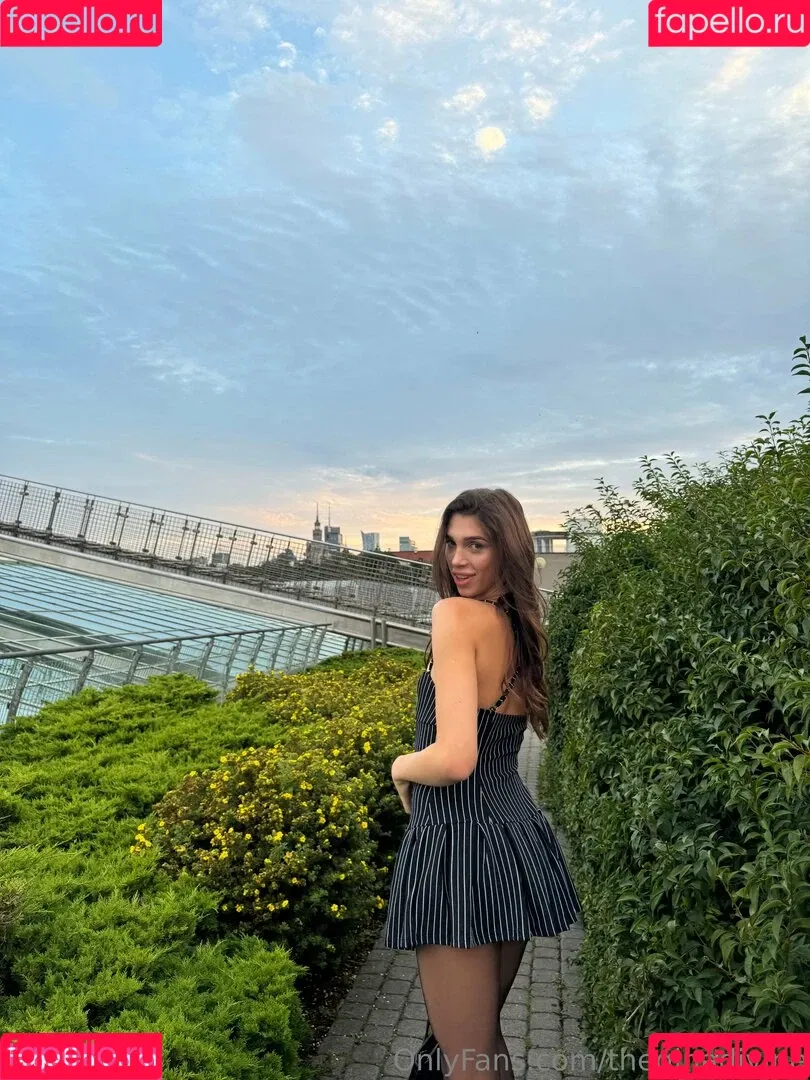 theginadivine / theginadivine.official Onlyfans Photo Gallery 