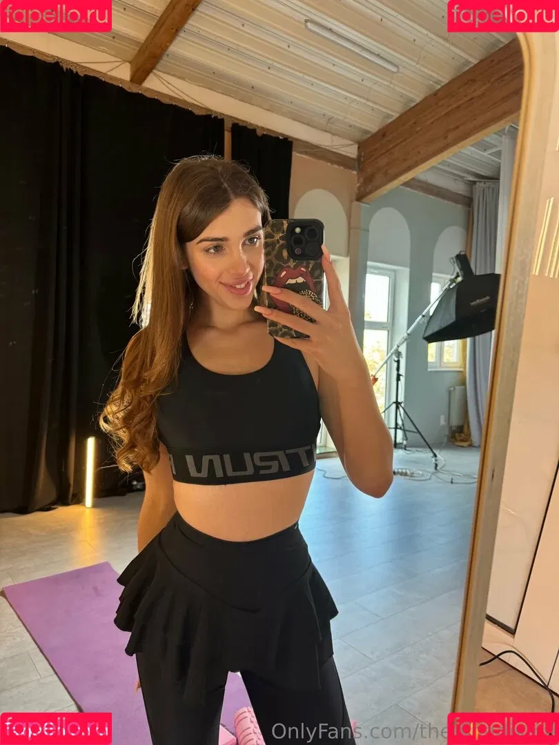 theginadivine / theginadivine.official Onlyfans Photo Gallery 