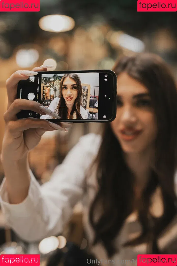 theginadivine / theginadivine.official Onlyfans Photo Gallery 