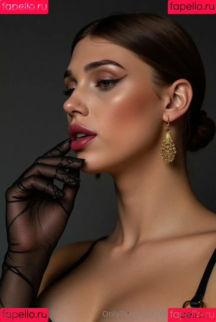 theginadivine / theginadivine.official Onlyfans Photo Gallery 