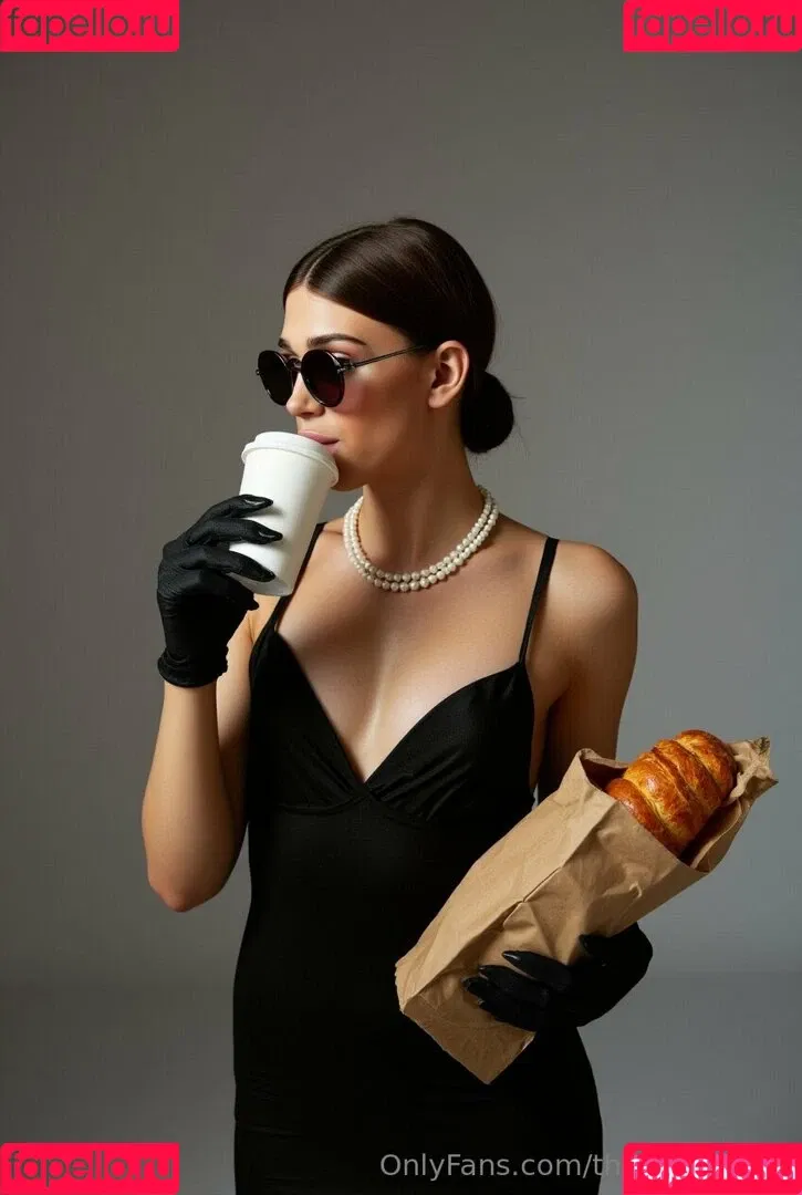 theginadivine / theginadivine.official Onlyfans Photo Gallery 