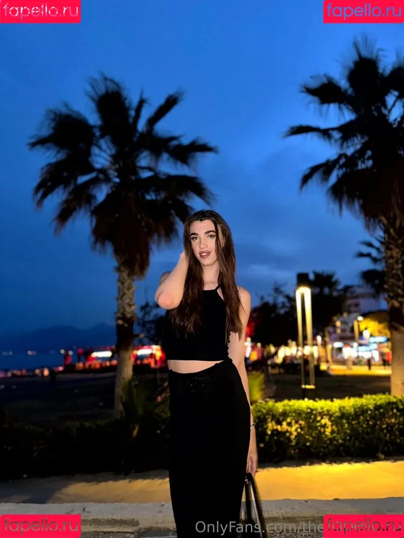 theginadivine / theginadivine.official Onlyfans Photo Gallery 