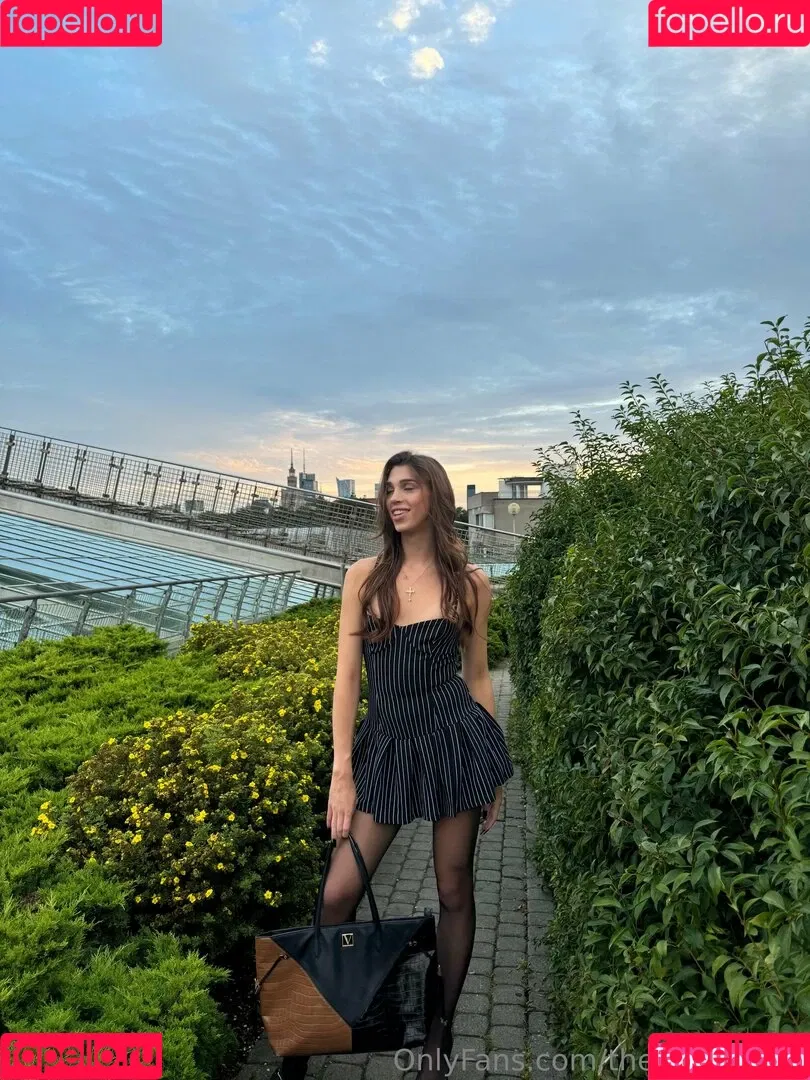 theginadivine / theginadivine.official Onlyfans Photo Gallery 