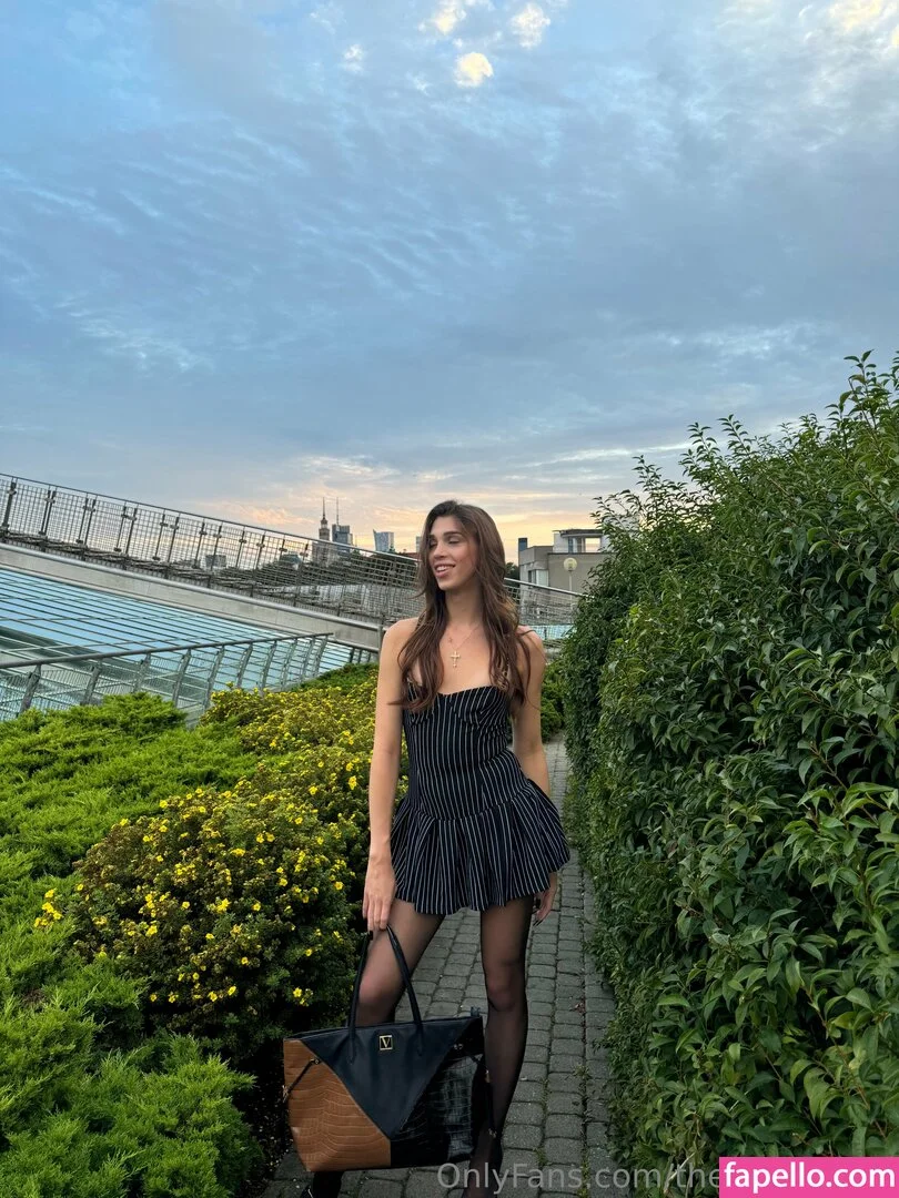 theginadivine / theginadivine.official Onlyfans Photo Gallery 