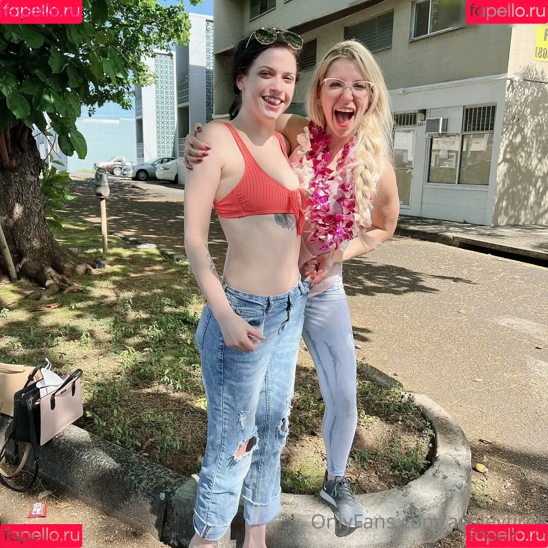 Ashley Fires / alternateashley / ashleyfires Onlyfans Photo Gallery 