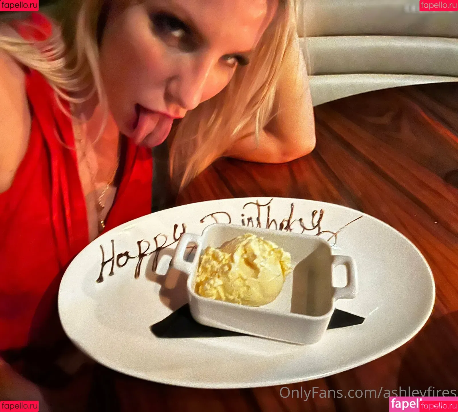 Ashley Fires / alternateashley / ashleyfires Onlyfans Photo Gallery 