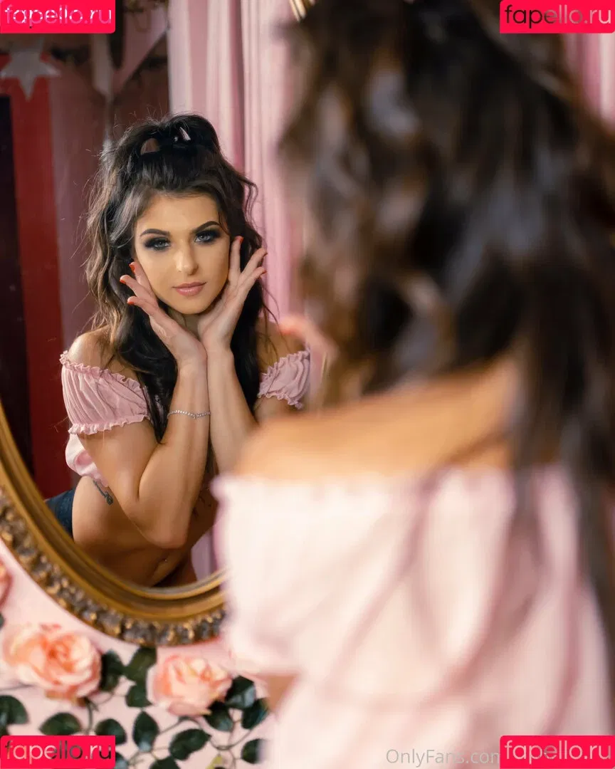 Leah Gotti / https: / leah_gotti__ / leahgotti / leahgotti___ Onlyfans Photo Gallery 