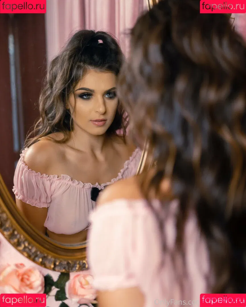 Leah Gotti / https: / leah_gotti__ / leahgotti / leahgotti___ Onlyfans Photo Gallery 