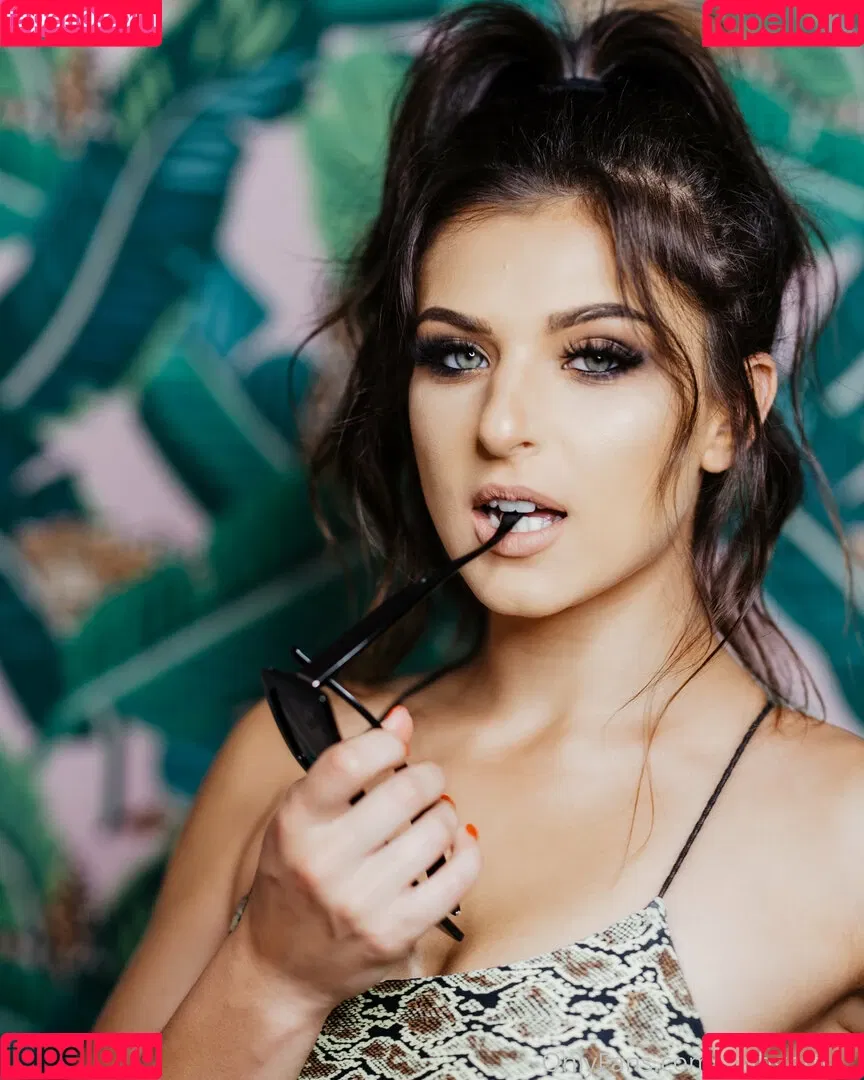 Leah Gotti / https: / leah_gotti__ / leahgotti / leahgotti___ Onlyfans Photo Gallery 