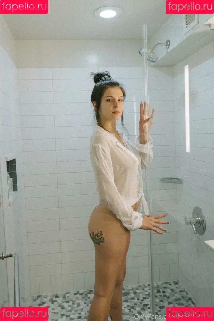 Leah Gotti / https: / leah_gotti__ / leahgotti / leahgotti___ Onlyfans Photo Gallery 