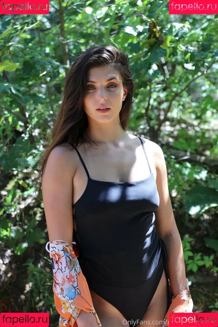 Leah Gotti / https: / leah_gotti__ / leahgotti / leahgotti___ Onlyfans Photo Gallery 