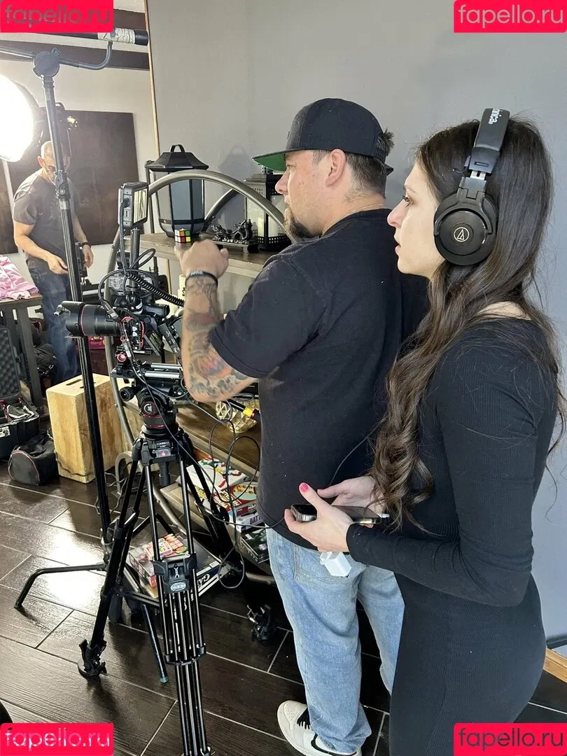 Leah Gotti / https: / leah_gotti__ / leahgotti / leahgotti___ Onlyfans Photo Gallery 