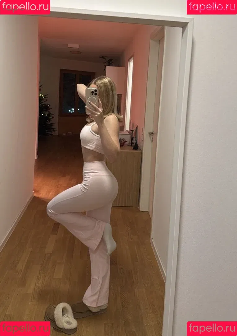 ambermg_vip / prncss.ember / prncss_amber Onlyfans Photo Gallery 