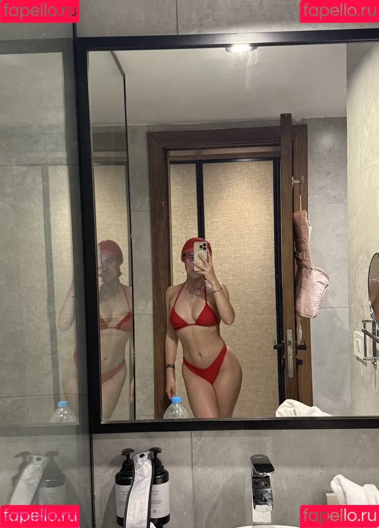 ambermg_vip / prncss.ember / prncss_amber Onlyfans Photo Gallery 