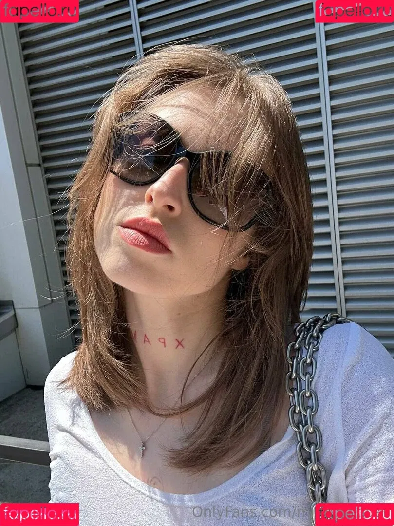 mira_wonder / mira_wonderkiss Onlyfans Photo Gallery 