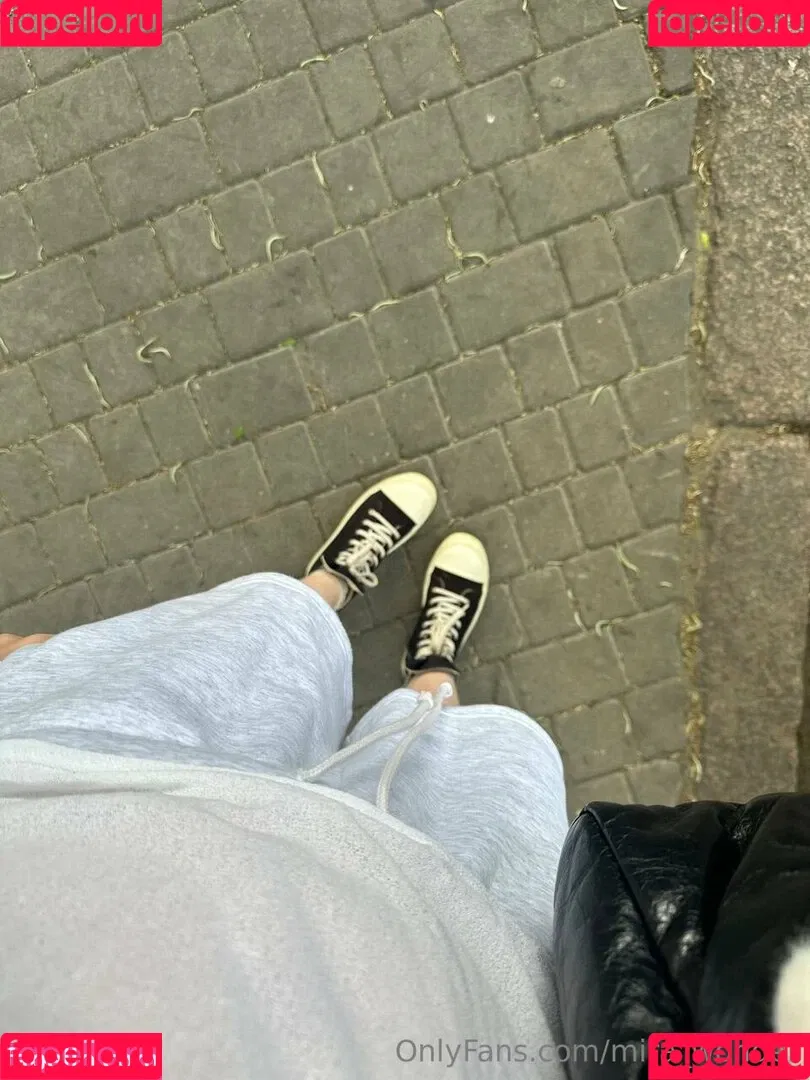 mira_wonder / mira_wonderkiss Onlyfans Photo Gallery 